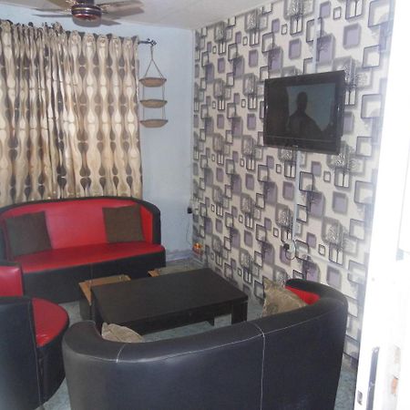 Legendary Inn & Lounge Bale Akiosi Kültér fotó